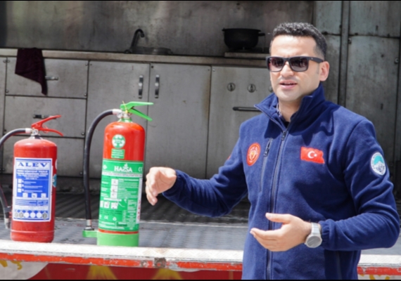 ERC�YES A.�. PERSONEL�NE UYGULAMALI YANGIN E��T�M�