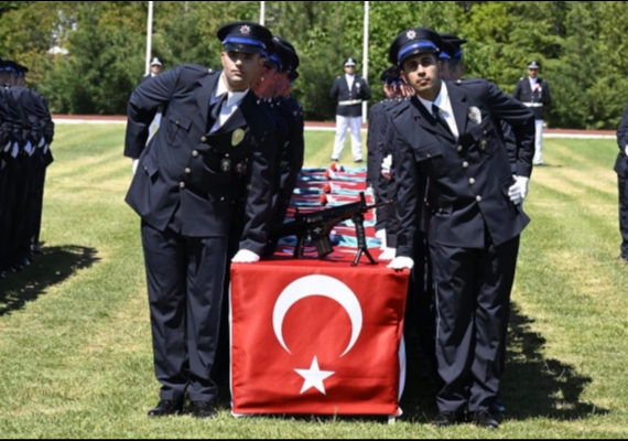 Kayseri POMEM�de 411 Polis Aday� Mezun Oldu