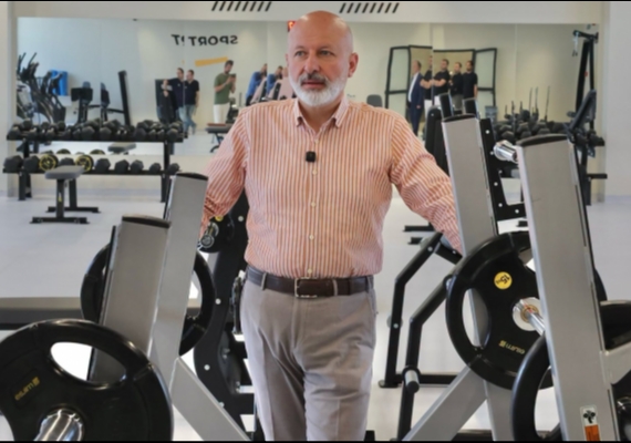 KOCAS�NAN AKADEM� YUNUSEMRE TES�S� G�Z KAMA�TIRIYOR