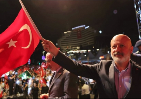 �15 TEMMUZ RUHU, M�LLET�M�Z�N �RADES�N�N EN G��L� N��ANES�D�R�
