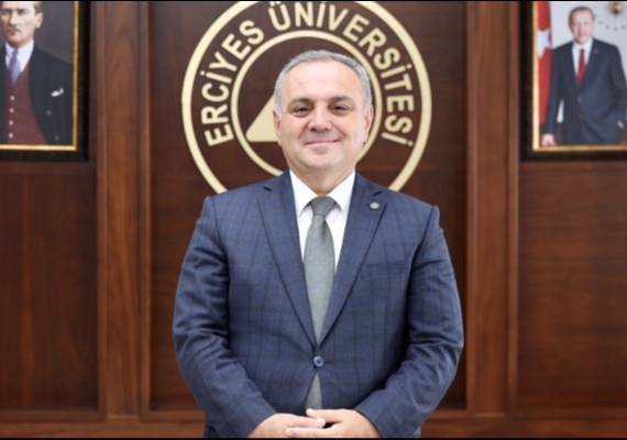 Rekt�r Prof. Dr. Fatih Altun, ��rencileri  ERܒye Davet Etti