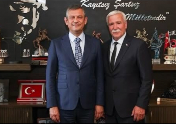 P�narba�� Belediye Ba�kan� Deniz Ya�an, CHP�den ayr�ld���n� a��klad�