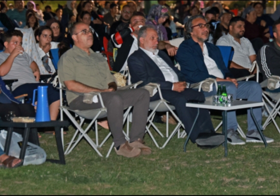 TALAS�TA YILDIZLARIN ALTINDA �EREN� �ZLEND�