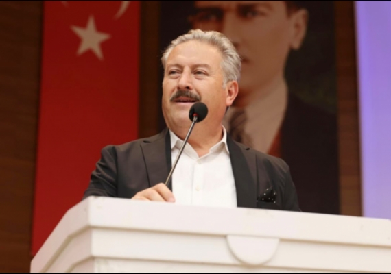 KAZIM KARABEK�R�DE DEV D�N���M ATA�I ���N BUTONA BASILDI