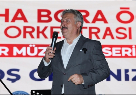 TALHA BORA �GE VE ORKESTRASI MEL�KGAZݒDE UNUTULMAZ B�R AK�AM YA�ATTI