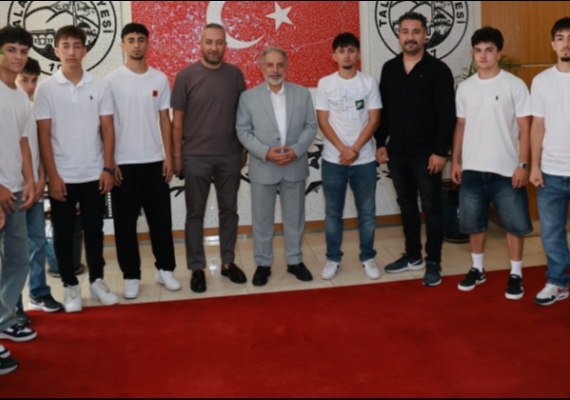 TALAS SPORCU FABR�KASI�NDAN KAYSER�SPOR�A 9 FUTBOLCU DAHA