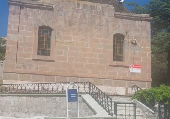 Kayseri�de Melik Emir Gazi T�rbesi restore ediliyor