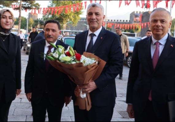 KAYSER� 4 M�LYAR DOLARA YAKIN �HRACATI OLAN VE KATMA DE�ER SA�LAYAN B�R �EHR�M�ZD�R