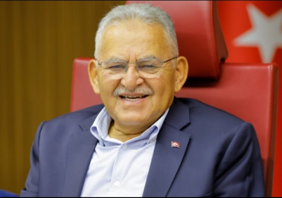 BA�KAN B�Y�KKILI�, KOCAS�NAN MUHTARLARIYLA �ST��AREDE BULU�TU
