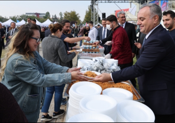 Erciyes �niversitesi�nde �Yolum Erciyes� Festival Co�kusu