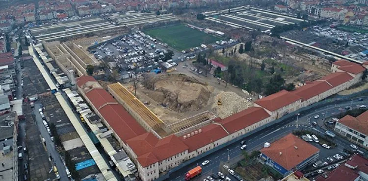 Türkiye'nin en büyük kütüphanesi Rami Kışlası havadan görüntülendi