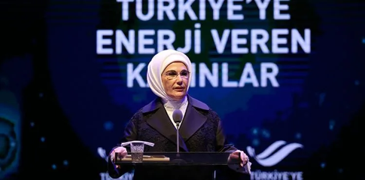 Emine Erdoğan: 'Kadın enerjisinin işin içine girmediği her alan kör noktaya dönüşür'