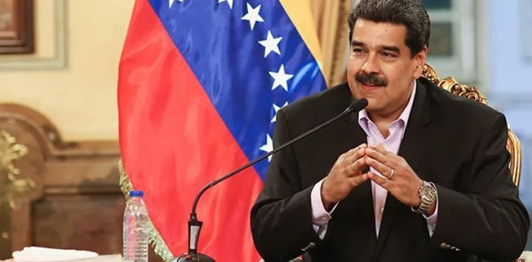 Maduro, kabinenin istifasını istedi