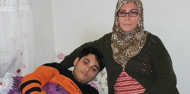Cam kemik hastası anne ve oğlu seslerinin duyulmasını bekliyor