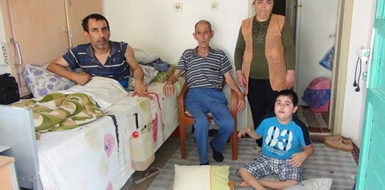 4 kişilik ailenin hayatı felç oldu