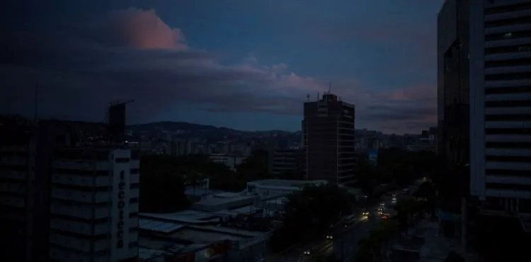 Venezuela'da 23 eyaletten 18'i karanlıkta