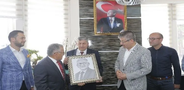Başkan Büyükkılıç, ilçe ziyaretlerini Bünyan ile sürdürdü