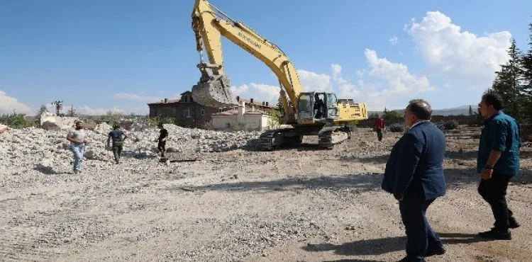 Talas'ta 12 Eylül'ün izleri siliniyor