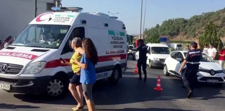 Dalaman ölüm kavşağında yine kaza: Çok sayıda öğrenci yaralı