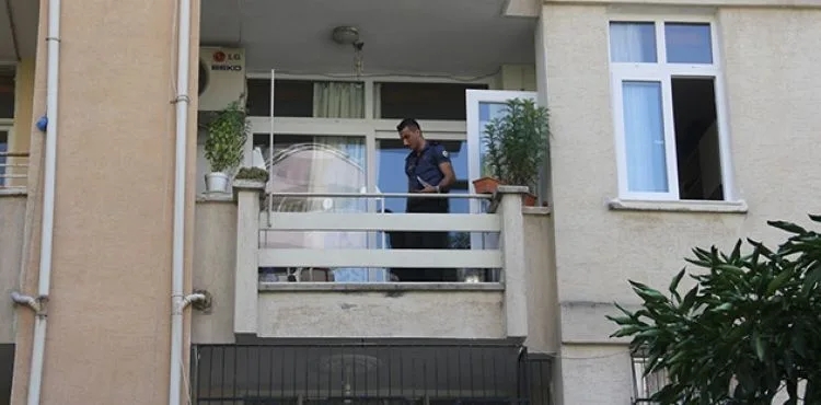 Oğlu yemeği beğenmeyince kendini balkondan aşağı attı