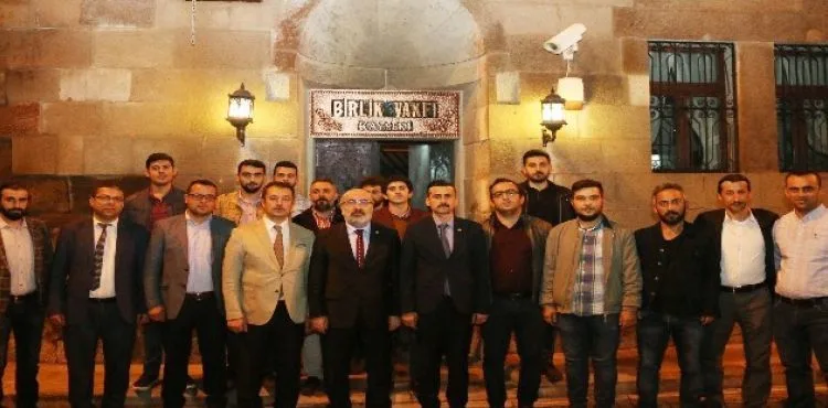 KAYÜ Rektörü Prof. Dr. Kurtuluş Karamustafa, Genç Birlik Vakfı'nın Ekim Ayı Dost Meclisi Konuğu Oldu