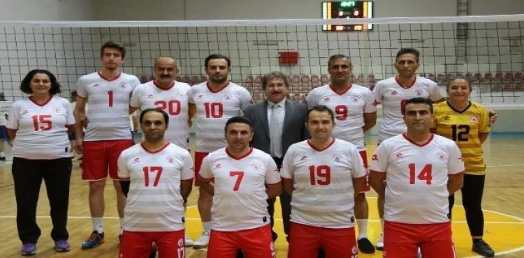 İl Sağlık Müdürlüğü Voleybol Takımı Çeyrek Finalde