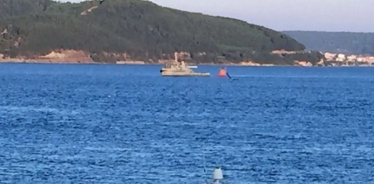 Merak edilen cisim gemilerin atışlarda kullandığı hedef tahtası çıktı