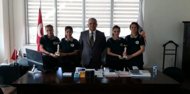 OSB Teknik Koleji öğrencilerinden atletizm başarısı