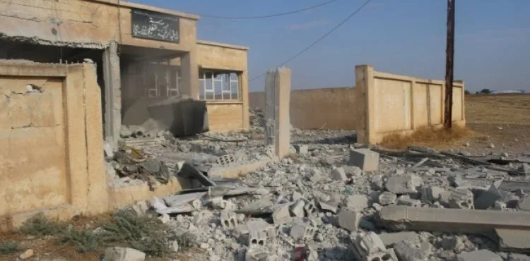 Rasulayn'dan çekilen PKK/YPG bölgedeki okulu kullanılamaz hale getirdi.
