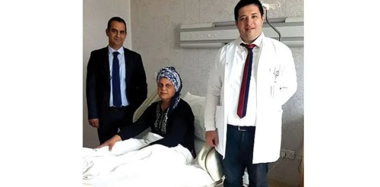 Beynin riskli bölgesindeki tümör mikrocerrahi yöntemle alındı