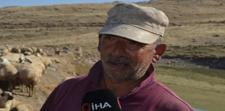 Yaylacılar köye dönüş yolunda