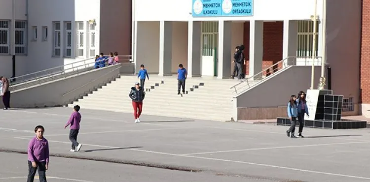 Aksaray'da otizmli öğrencilerin yuhalandığı okulun müdürü ve yardımcısı görevden alındı