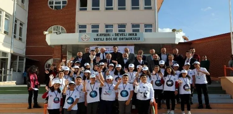 Başkan Cabbar İMKB Yatılı Bölge Ortaokulu TÜBİTAK Bilim Fuarı'na ziyaret