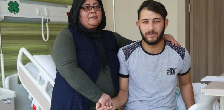 Kıl kurdu teşhisi konulan hasta Şehir Hastanesinde yapılan ameliyatla sağlığına kavuştu