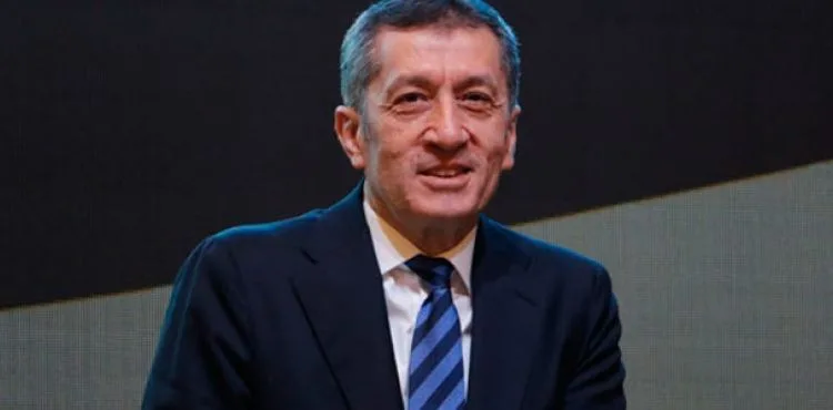 Bakan Selçuk'tan, 20 bin öğretmen ataması paylaşımı