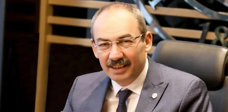 “TİCARETTE AKTİF ROL ALAN KADINLARIMIZIN ÜLKE KALKINMASINDA ROLÜ BÜYÜK”