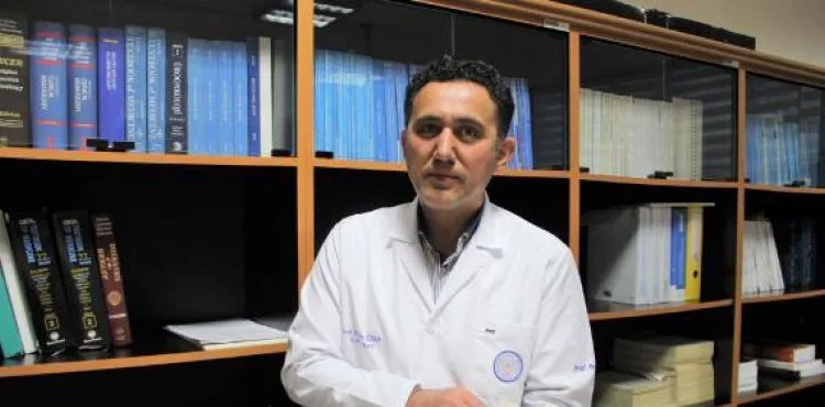 'Kanser hastaları evde izolasyonlarını yapmalı'