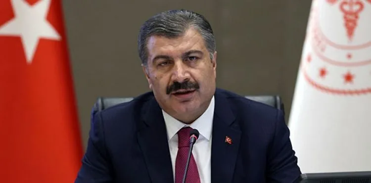 Sağlık Bakanı Fahrettin Koca duyurdu: Seyahatte 'kod' dönemi, 65 yaş ve üzerine memleket izni
