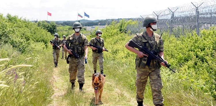 Yunanistan ve Bulgaristan sınırındaki 'Hudut Kartalları' bayramda görev başında
