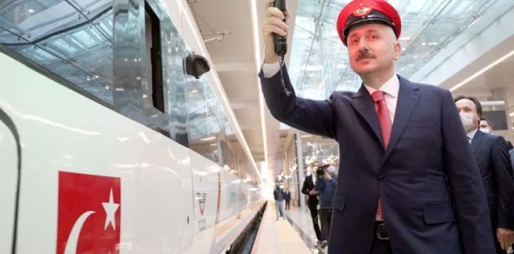 Salgın nedeniyle durdurulan YHT seferleri, yeniden başladı