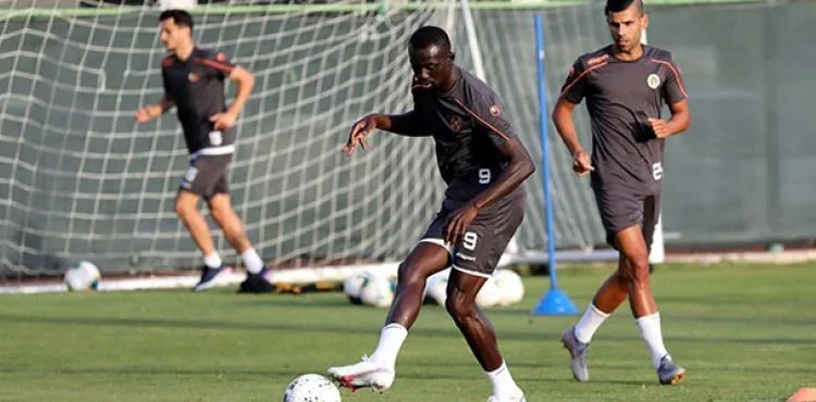 Alanyaspor ve Antalyaspor aynı uçakta gidecek