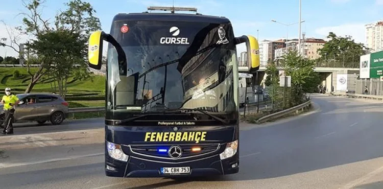 Fenerbahçe ve Hes Kablo Kayserispor, Ülker Stadı'na geldi