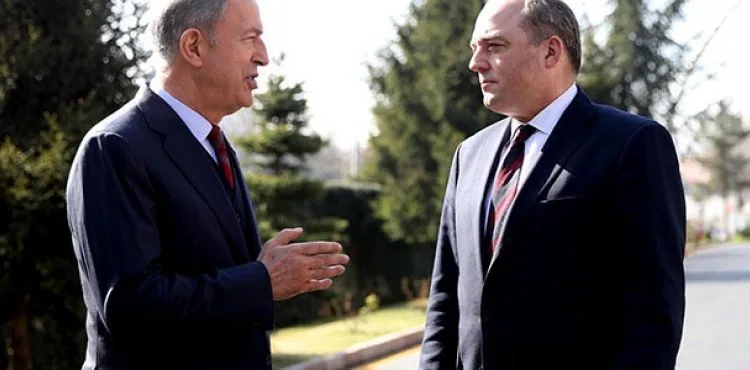 Bakan Akar, Birleşik Krallık Savunma Bakanı ile görüştü