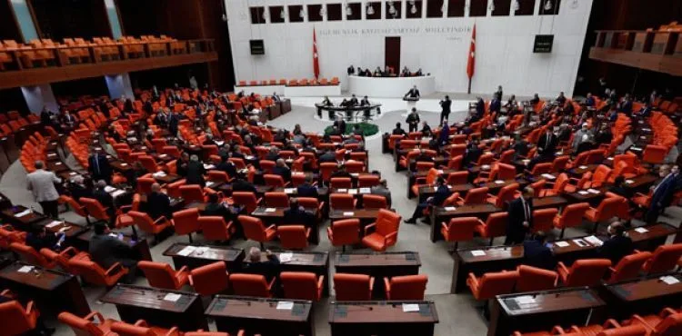 Çoklu baro düzenlemesi, TBMM Genel Kurulu'nda kabul edilerek yasalaştı