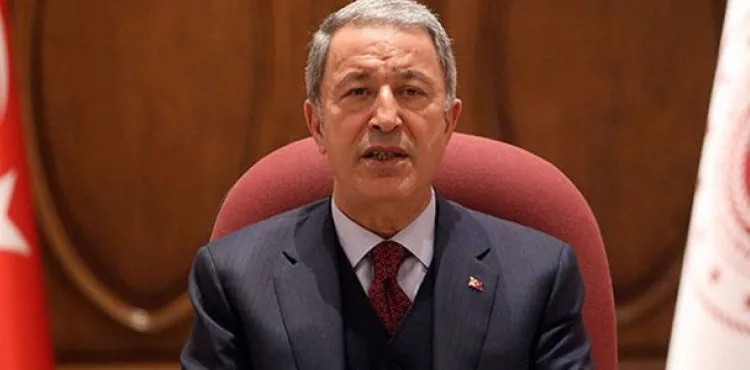 Bakan Akar: TSK'nın şanlı üniformasını hiçbir hainin taşımasına müsaade etmeyeceğiz