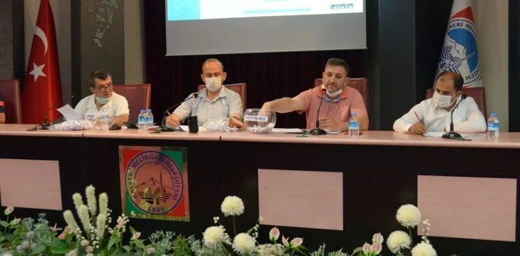 MELİKGAZİ’DE ÜRETİCİ PAZARI İÇİN KURA ÇEKİMİ YAPILDI
