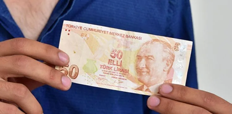Hatalı basım 50 TL'yi 20 bin liraya satışa çıkardı, alıcı çıkmadı