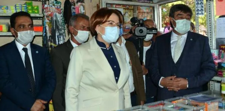 Akşener: Mahkeme karar verecek, akla kara ayrılacak