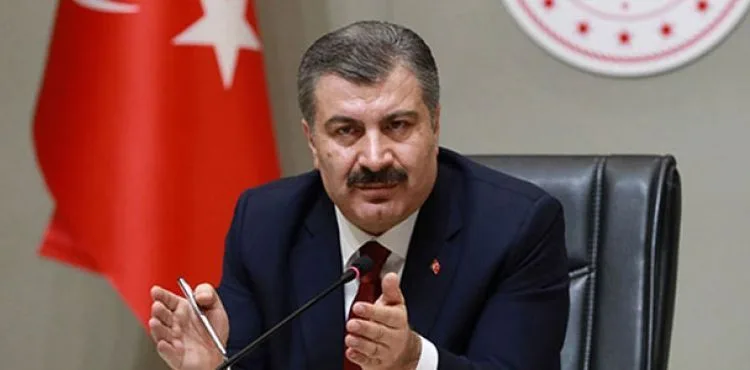 Bakan Koca: Hastaneleri bilgilendirmenin 'ihmal' olarak yansıtılması kabul edilemez