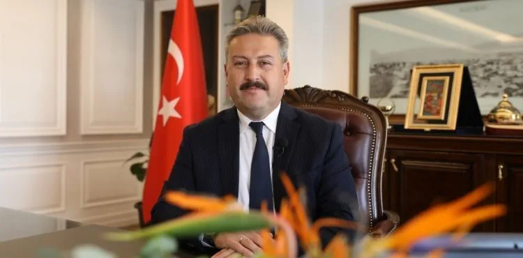 BAŞKAN PALANCIOĞLU 10 OCAK ÇALIŞAN GAZETECİLER GÜNÜ’NÜ KUTLADI